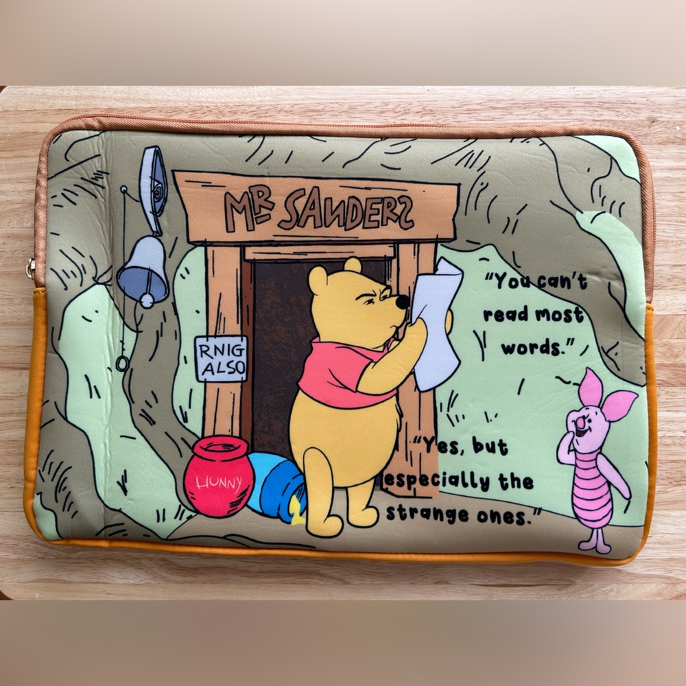 Disney Winnie the Pooh Laptop Case - Multicolor
